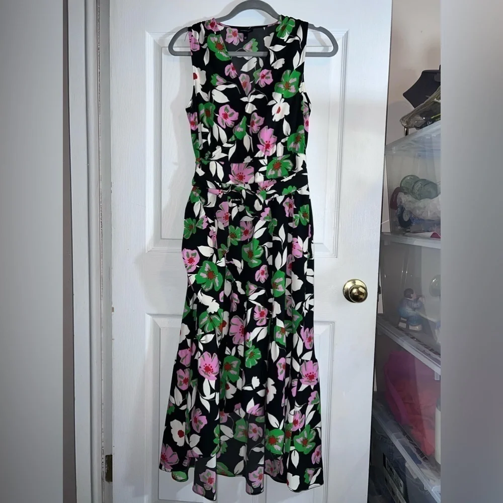 WHO WHAT WEAR Floral Print Sleeveless V-Neck Long Dress XS